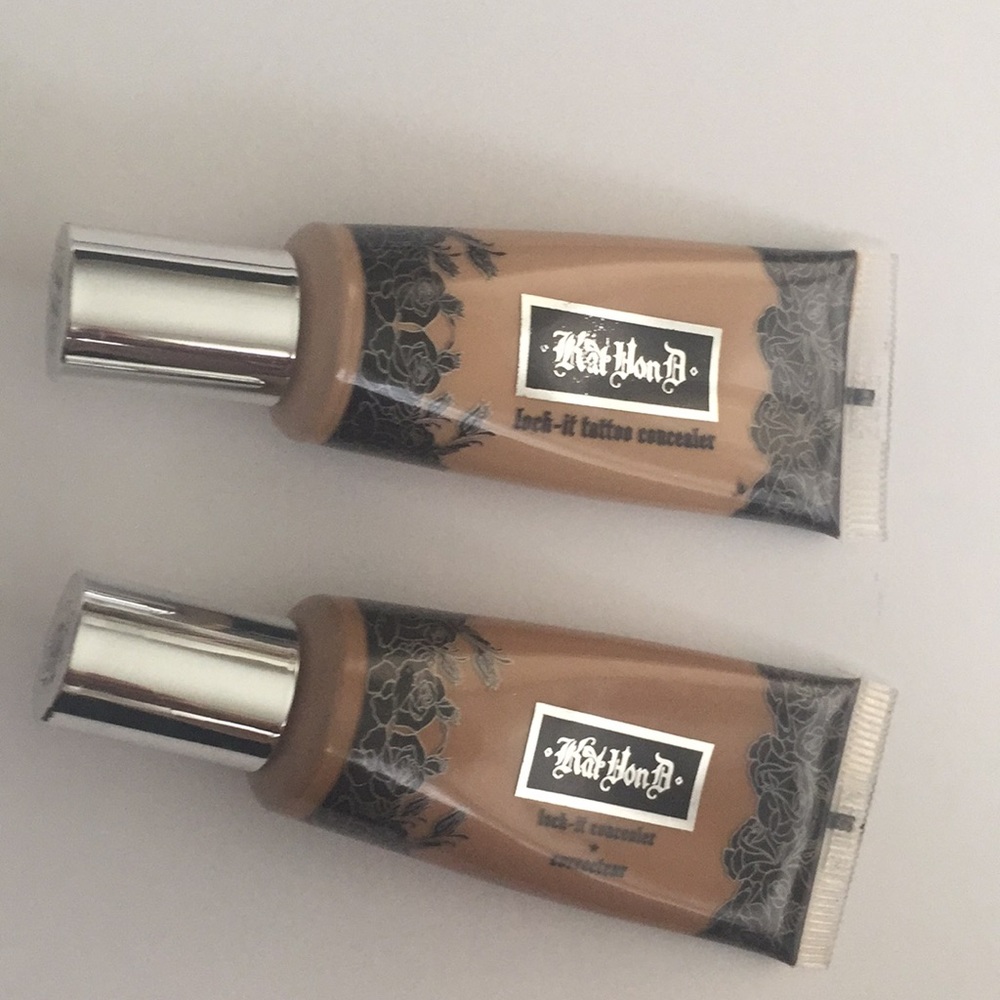 Kat Von D concealers 🙌 in medium 24 & deep 34